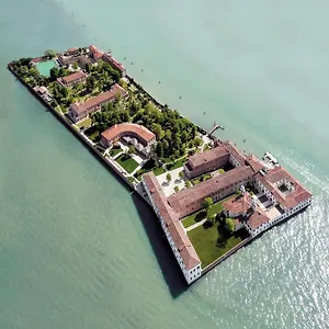 3* Szálloda Isola Di San Servolo - Centro
